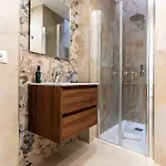 Nikelia Guest house